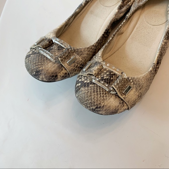 Stuart Weitzman Lucid Python Embossed Flats 9 - Picture 5 of 8